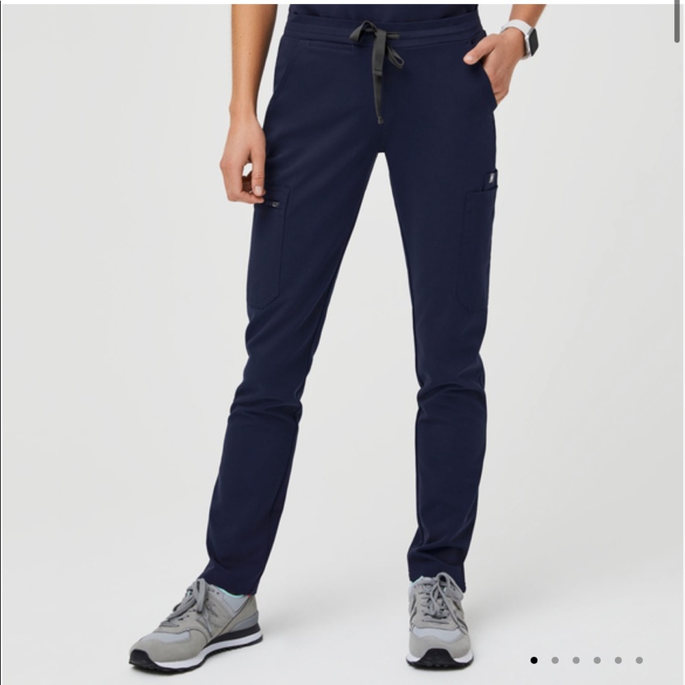 FIGS Scrub pants - yola skinny in Navy